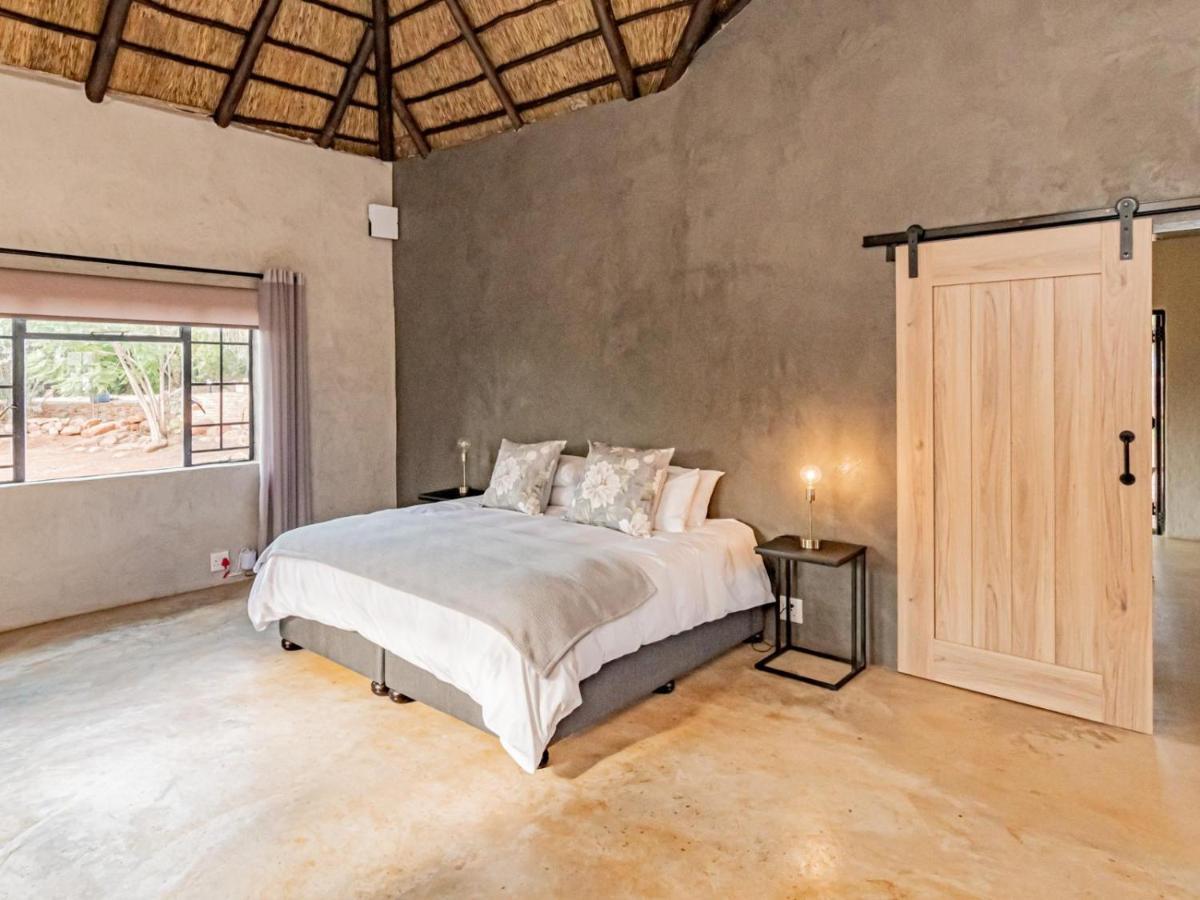 Featherwood Farm & Nyala Lodge Rayton Chambre photo